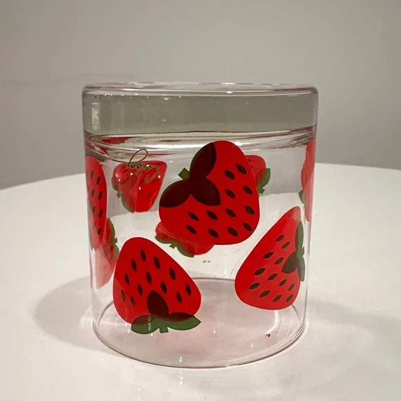 Colony Glass Strawberry-Patterned Tumblers - Picture 4 of 10